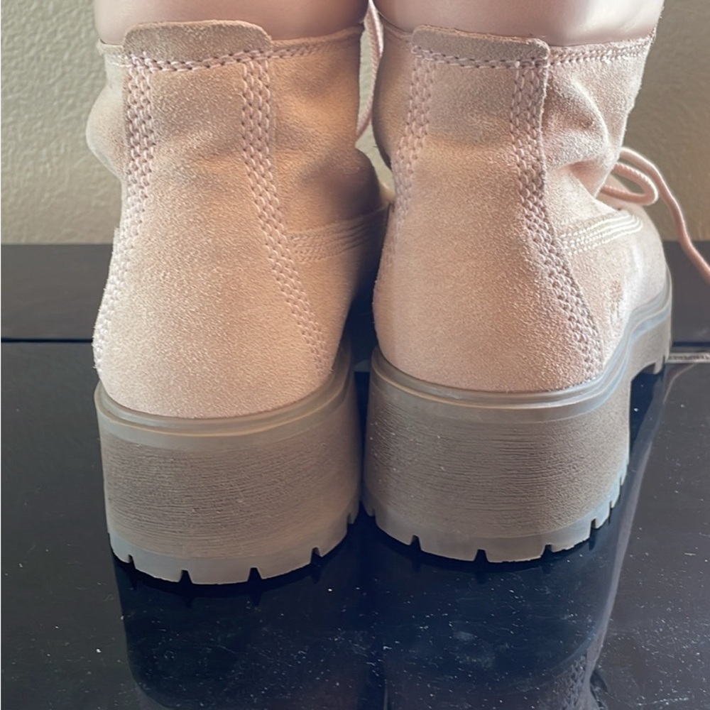 Timberland Boots - Picture 4 of 4